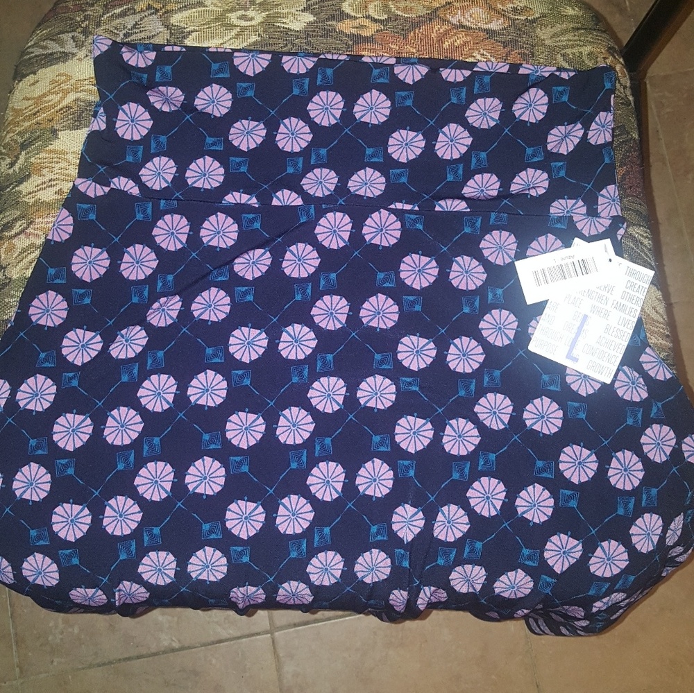 Lularoe skirt